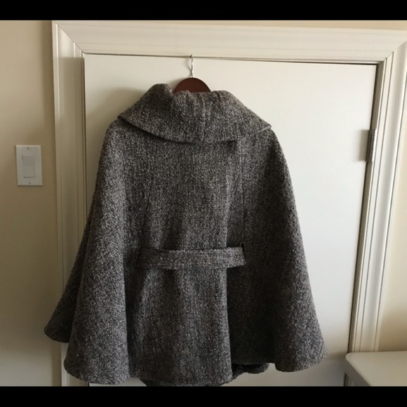 Spring Coat - Picture 2 of 3